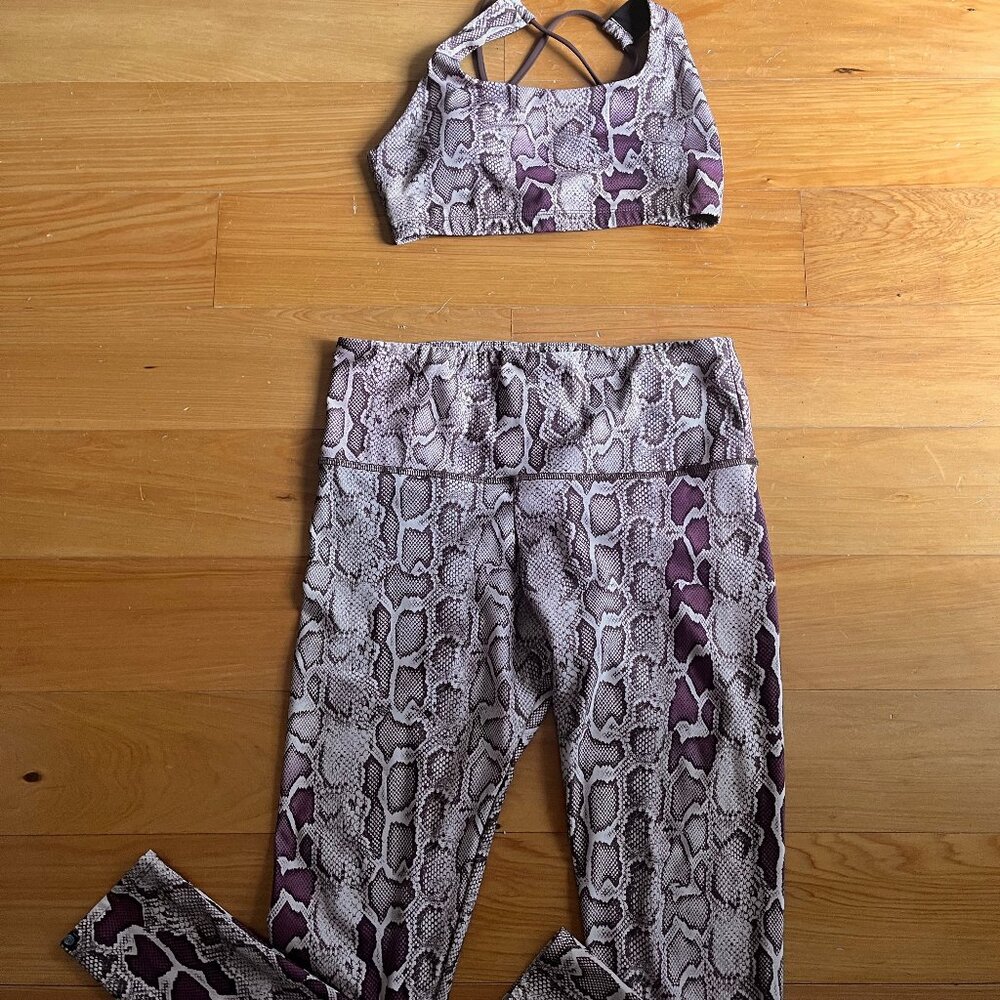 Snakeskin yoga pant & bra set